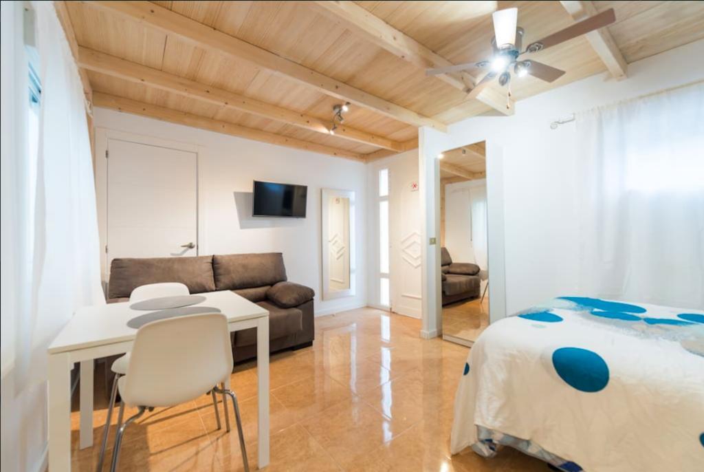 Studio Las Palmas Central Rooms ภายนอก รูปภาพ